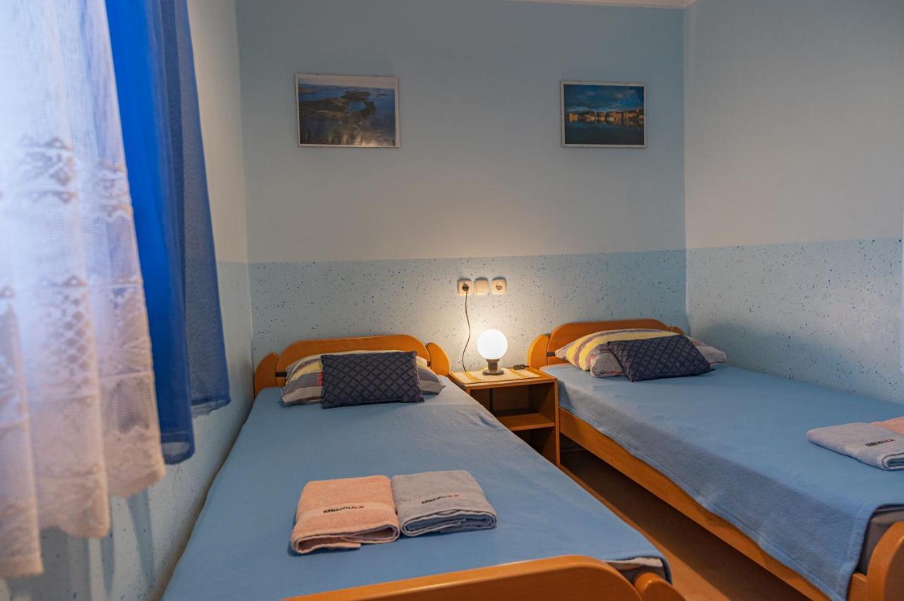 شقة Apartmens Mendula سينج المظهر الخارجي الصورة