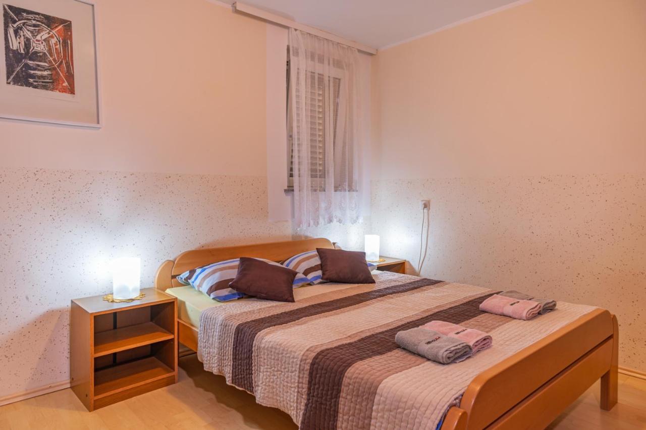 شقة Apartmens Mendula سينج المظهر الخارجي الصورة